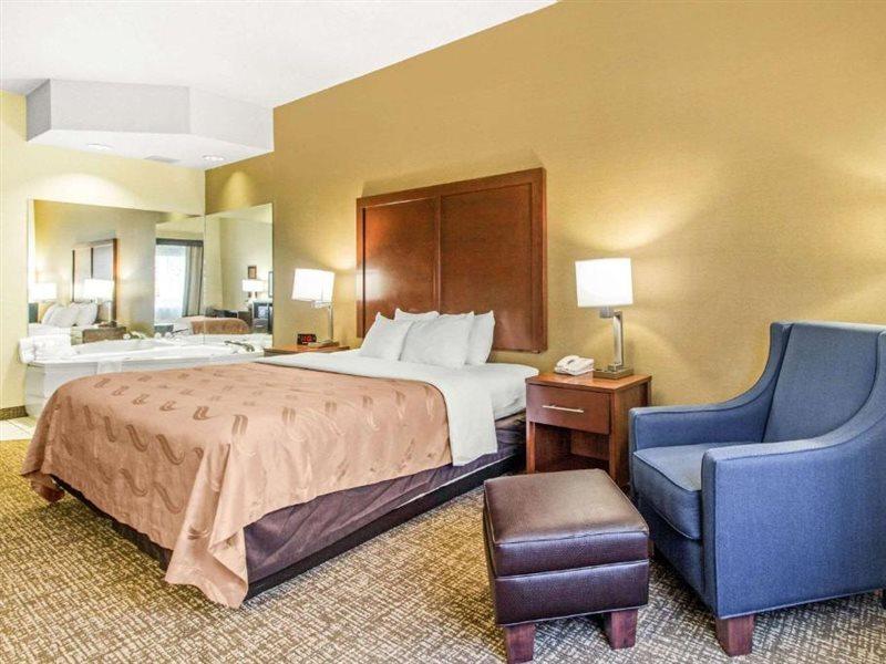Quality Suites Корбін Екстер'єр фото