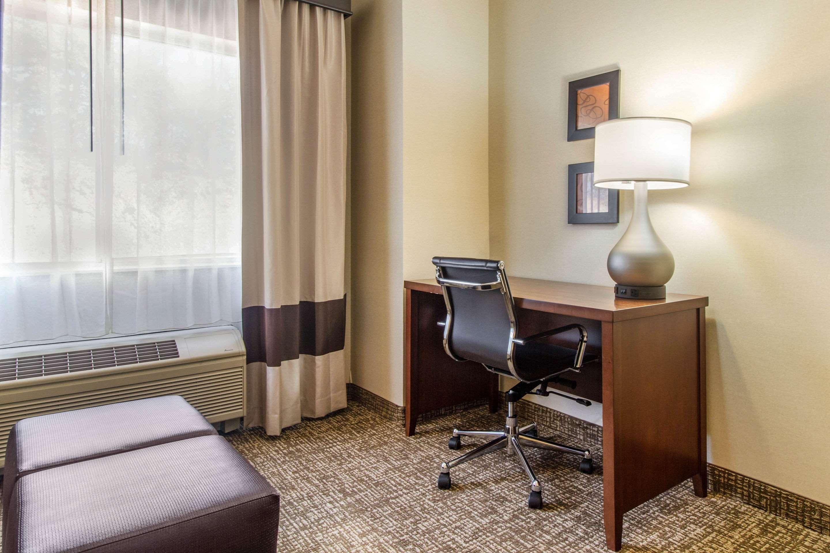 Quality Suites Корбін Екстер'єр фото